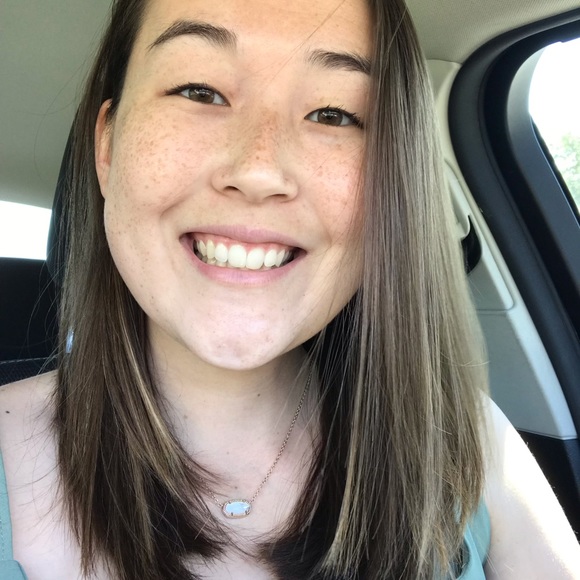 Meet your Posher, Jenn - Picture 1 of 1